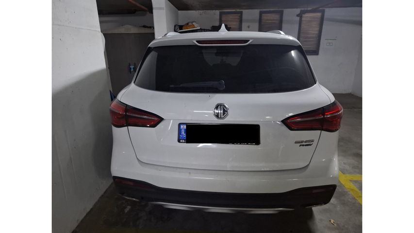 מודעת רכב אם ג'י EHS PHEV