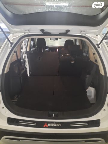 מיצובישי אאוטלנדר