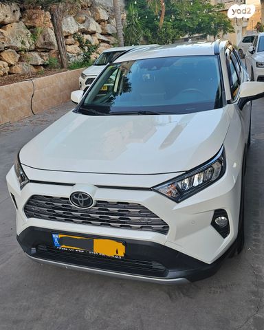 טויוטה RAV4