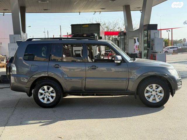 מיצובישי פג'רו