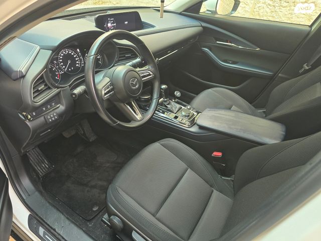 מאזדה CX-30
