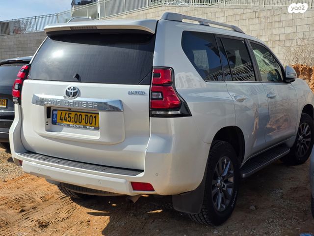 מודעת רכב טויוטה לנד קרוזר