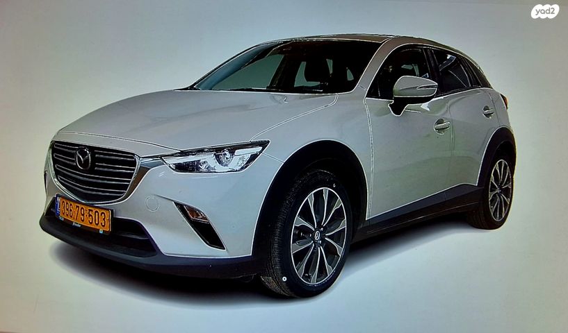 מודעת רכב מאזדה CX-3