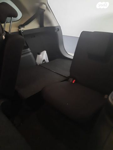 מיצובישי אאוטלנדר