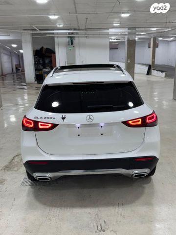 מרצדס-בנץ GLA