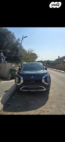 מיצובישי אאוטלנדר