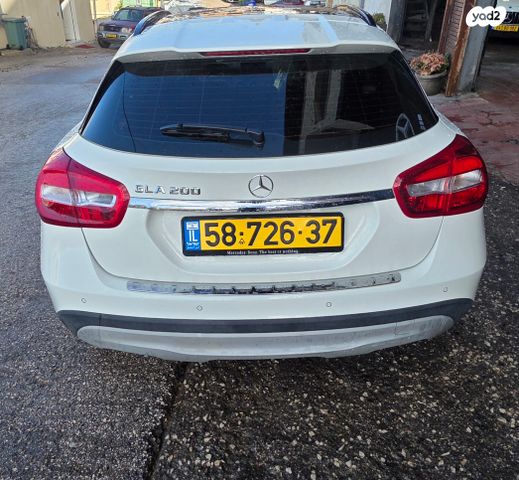 מרצדס-בנץ GLA