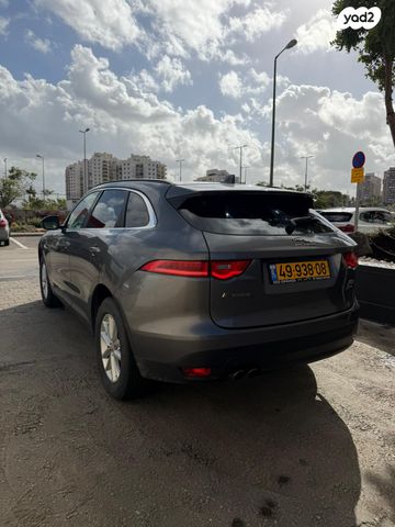 יגואר F-Pace