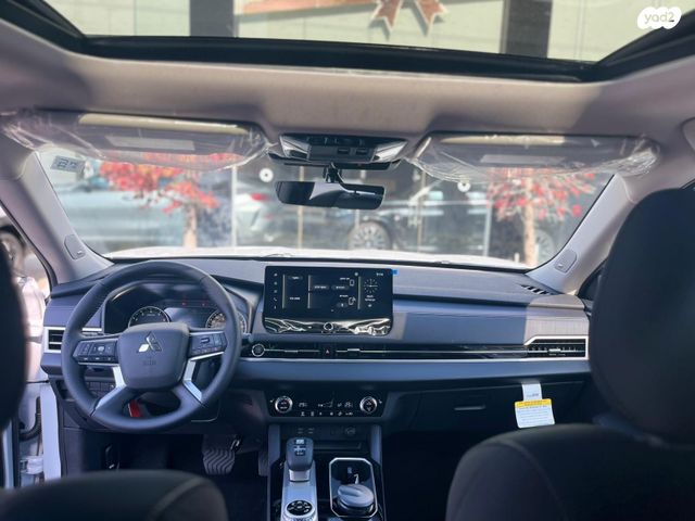 מיצובישי אאוטלנדר