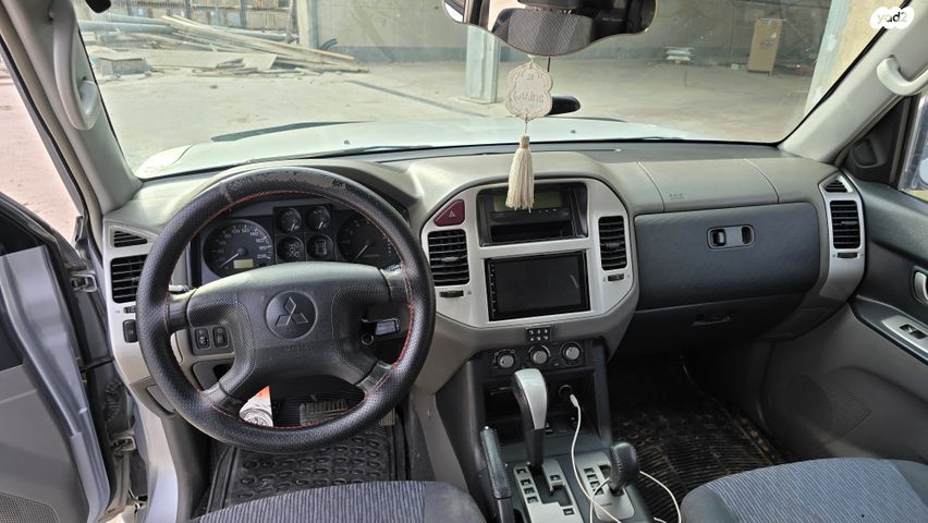 מיצובישי פג'רו