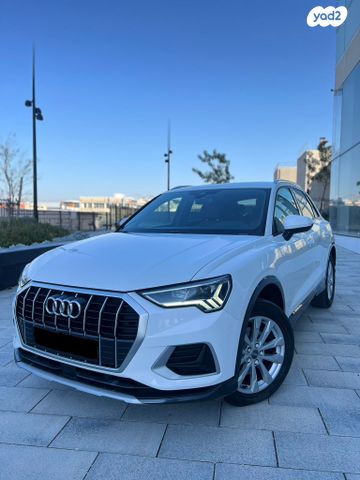 מודעת רכב אאודי Q3 1