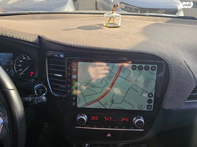 מיצובישי אאוטלנדר