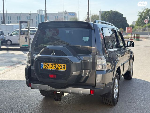 מיצובישי פג'רו