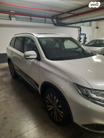 מיצובישי אאוטלנדר