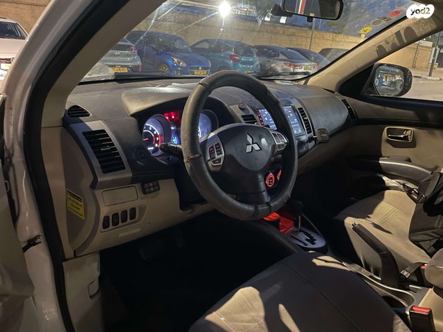 מודעת רכב מיצובישי אאוטלנדר