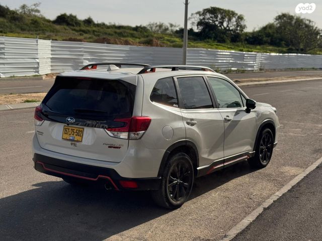 סובארו פורסטר