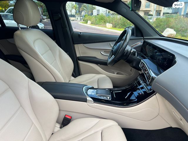 מרצדס-בנץ EQC