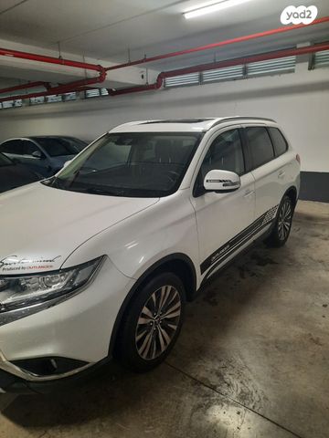 מיצובישי אאוטלנדר