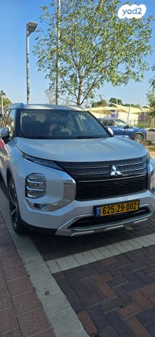 מיצובישי אאוטלנדר