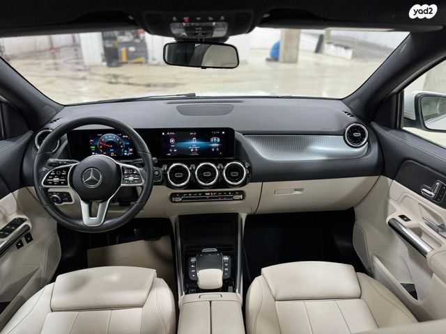 מרצדס-בנץ GLA