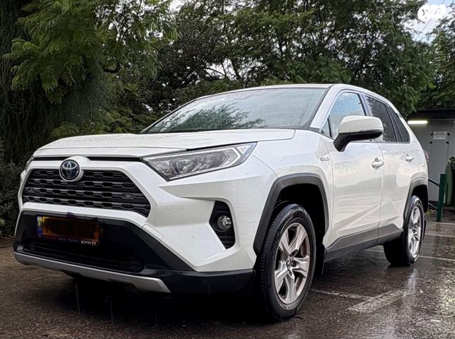 מודעת רכב טויוטה RAV4