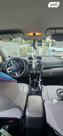 סובארו פורסטר