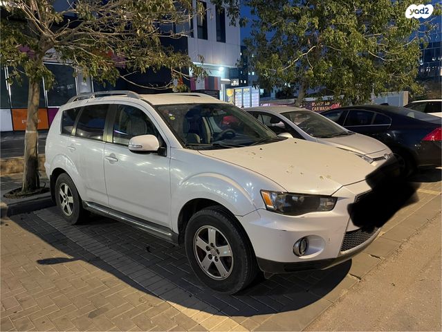 מיצובישי אאוטלנדר