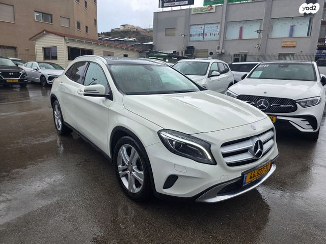 מודעת רכב מרצדס-בנץ GLA