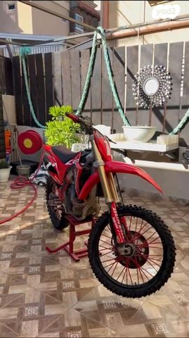 הונדה CRF