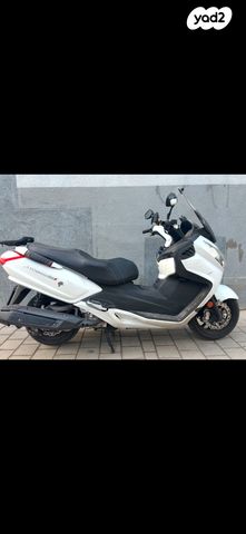 מודעת רכב סאן יאנג מקסים 600