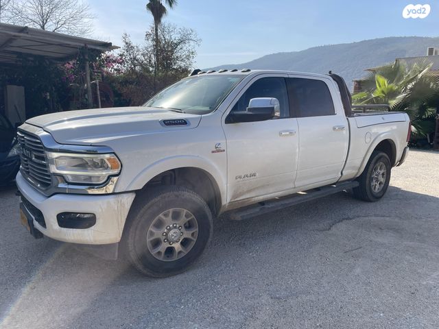 מודעת רכב דודג'