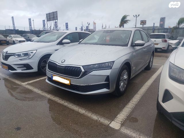 סקודה אוקטביה