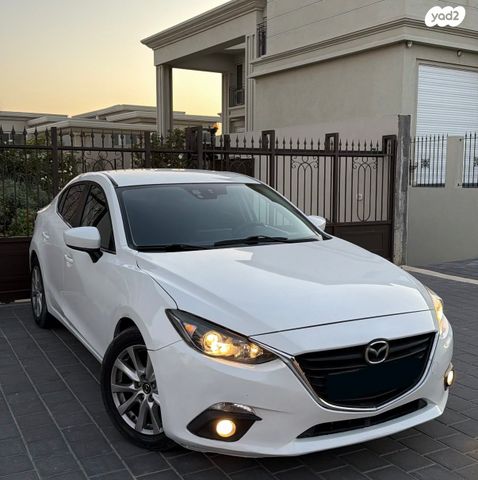 מאזדה 3