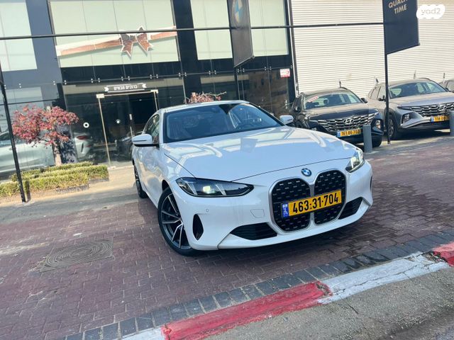 מודעת רכב ב מ וו סדרה 4