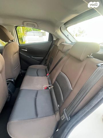 מודעת רכב מאזדה 2 1