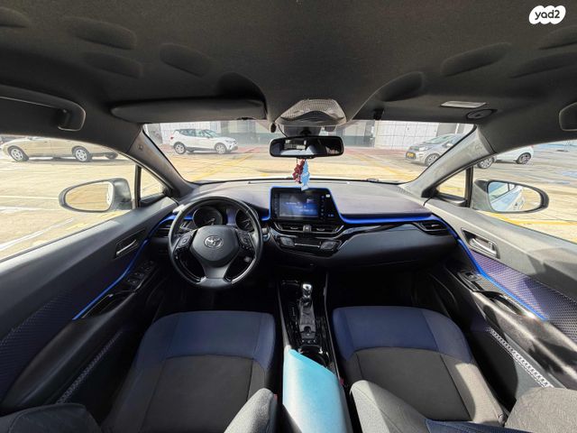 טויוטה C-HR