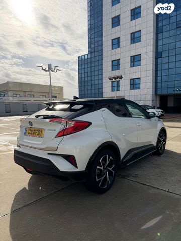 טויוטה C-HR