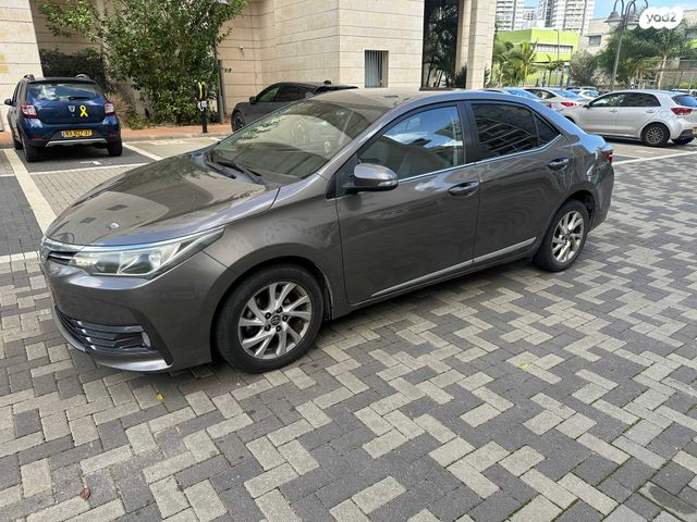 טויוטה קורולה