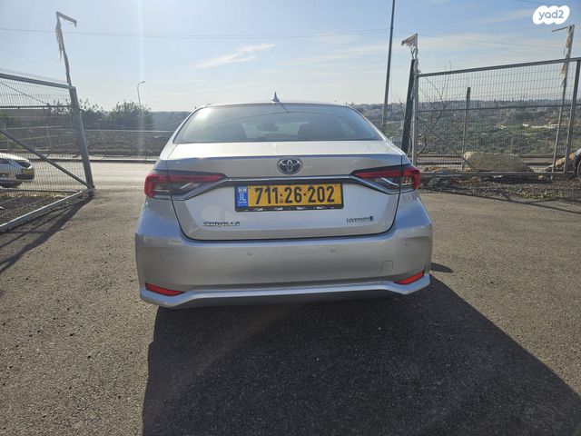 טויוטה קורולה