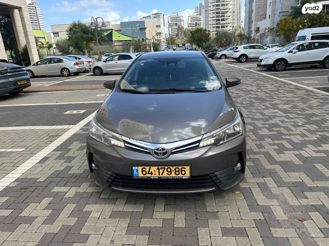 מודעת רכב טויוטה קורולה