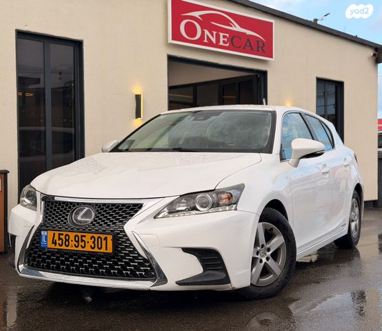 מודעת רכב לקסוס CT