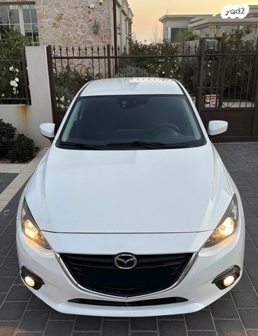 מאזדה 3