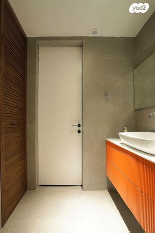 דירת גן, קהילת ורשה 52, הדר יוסף, תל אביב יפו