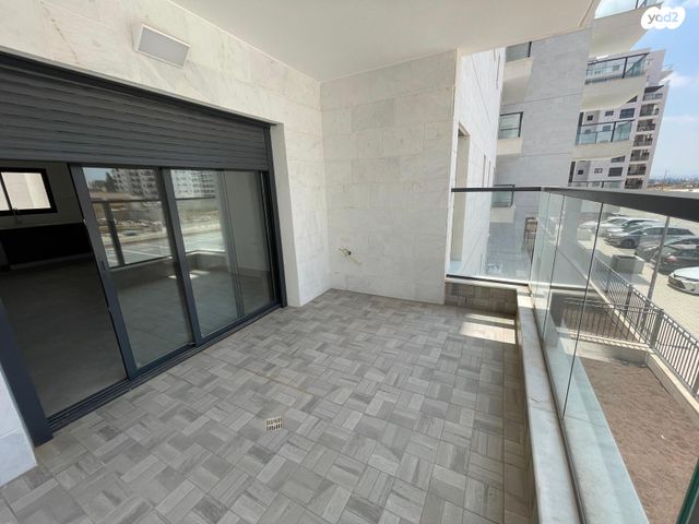 דירה, דגן 8, עמירם, פרדס חנה כרכור