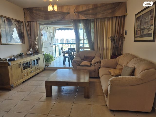 דירה, משה דיין 5, נווה סביון, אור יהודה