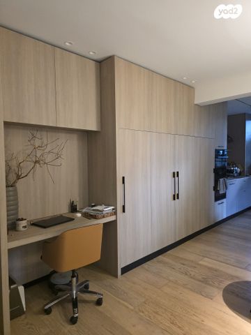 קהילת ורשה 52