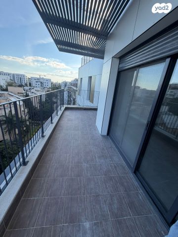 דירה, רמב"ם 10, הדר, רמת השרון