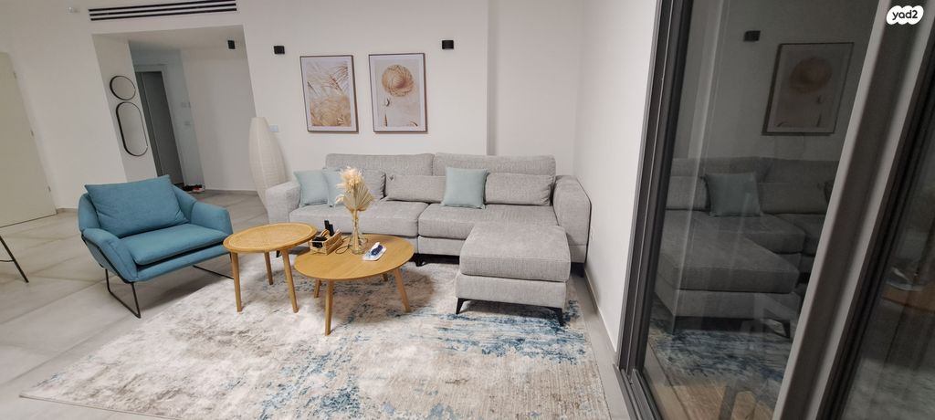 שדרות מנחם בגין 16