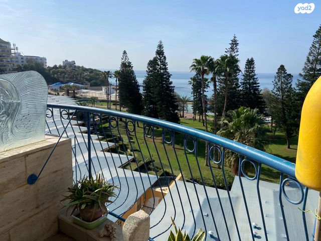 שדרות רחבעם זאבי 1