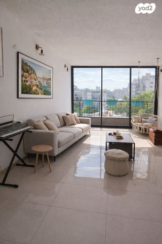 דירה, מטולה 4, נווה רם, שיכון מזרחי, רמת גן